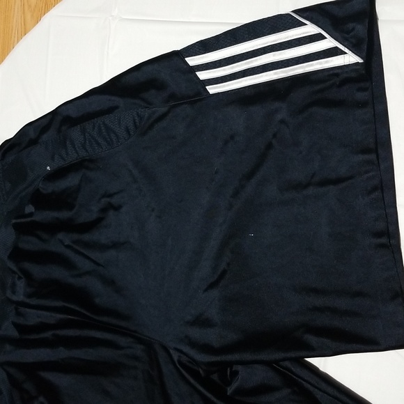 108 Adidas athletic shorts 2xl. Navy - Picture 4 of 9